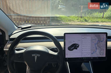 Седан Tesla Model 3 2018 в 