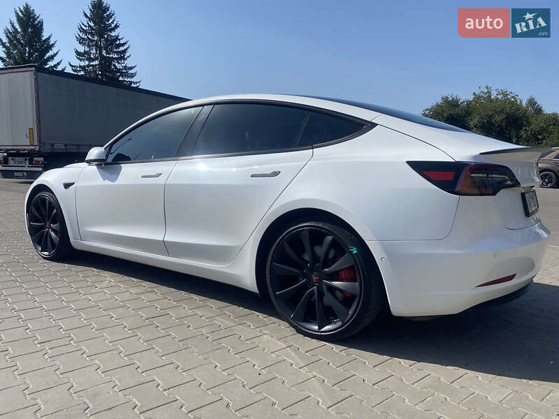 Седан Tesla Model 3 2019 в Луцьку