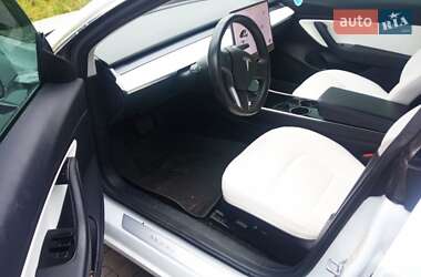Седан Tesla Model 3 2019 в 