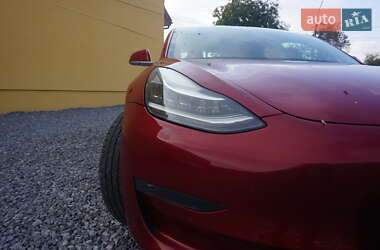 Седан Tesla Model 3 2018 в 