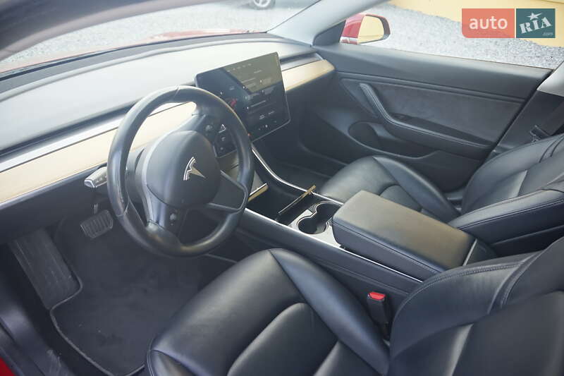 Седан Tesla Model 3 2018 в Самборі фото 25 Седан Tesla Model 3 2018 в Самборі