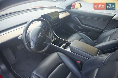 Седан Tesla Model 3 2018 в 