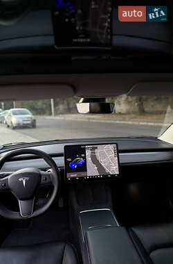 Седан Tesla Model 3 2019 в 