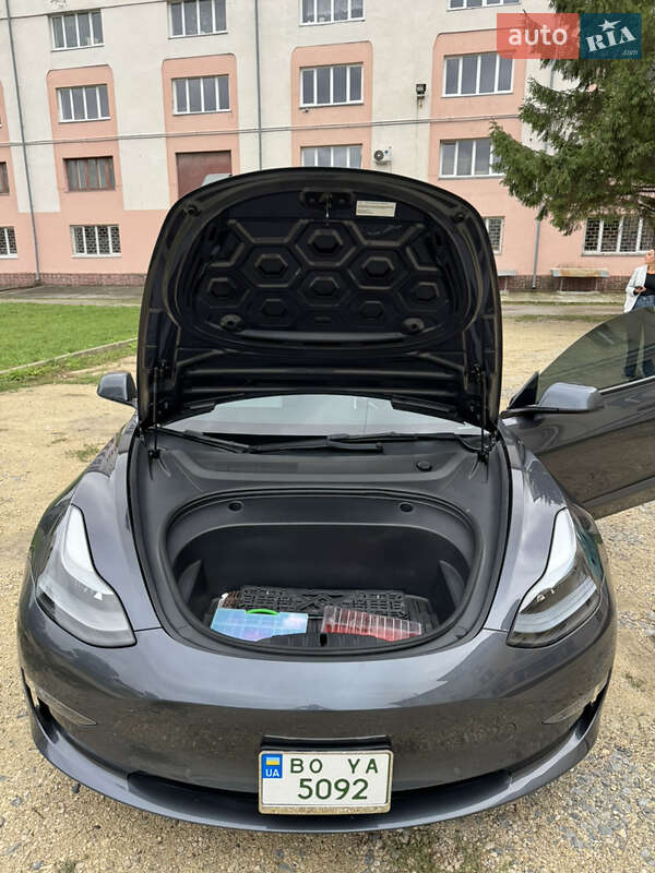 Седан Tesla Model 3 2022 в Тернополе фото 10 Седан Tesla Model 3 2022 в Тернополе