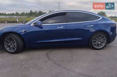 Седан Tesla Model 3 2019 в 