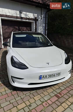 Седан Tesla Model 3 2022 в Хмельницком