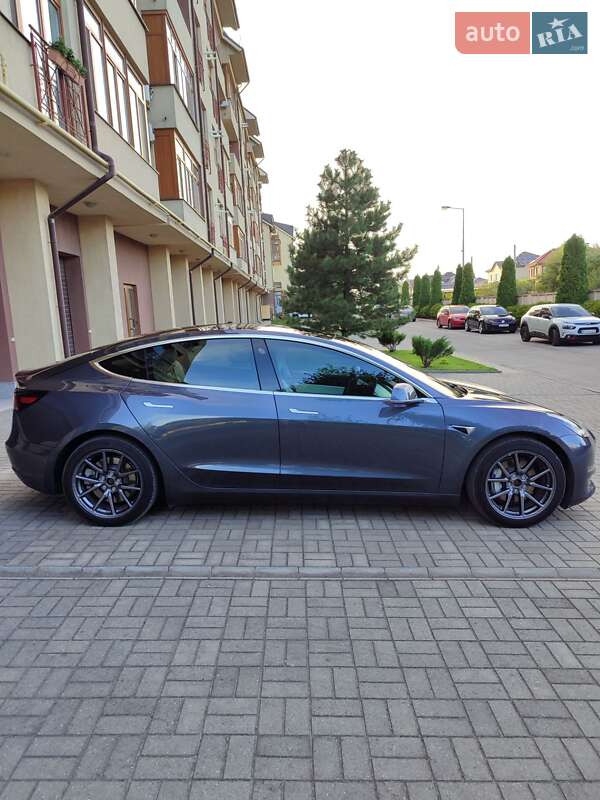 Седан Tesla Model 3 2019 в Запорожье фото 2 Седан Tesla Model 3 2019 в Запорожье