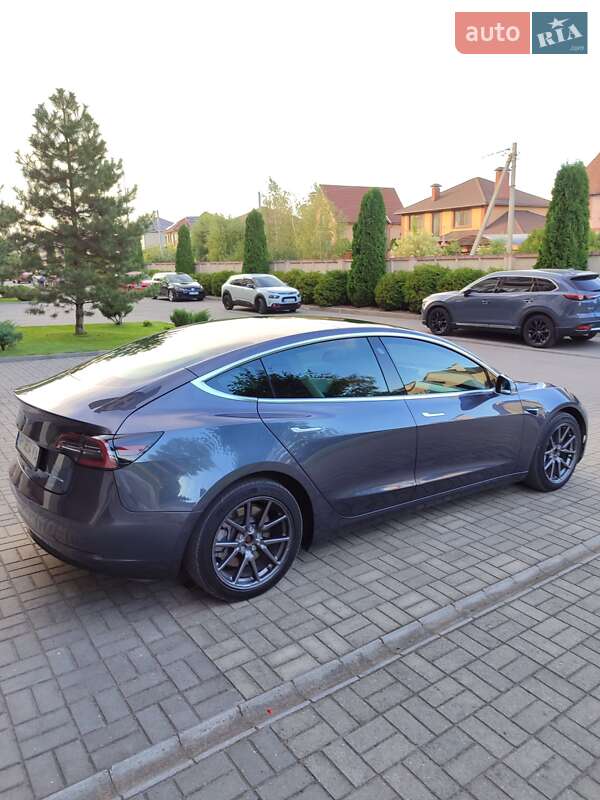 Седан Tesla Model 3 2019 в Запорожье
