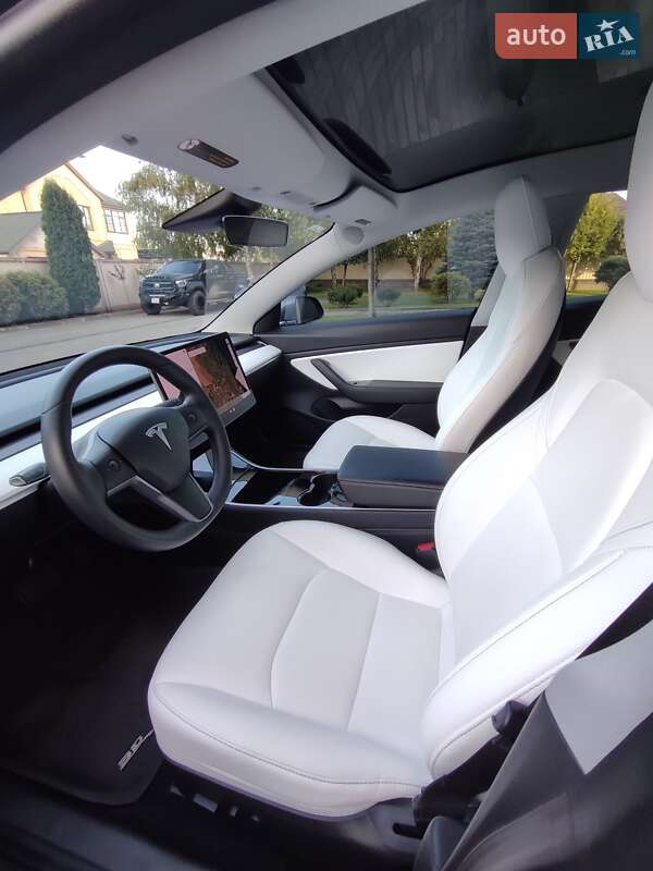 Седан Tesla Model 3 2019 в Запорожье