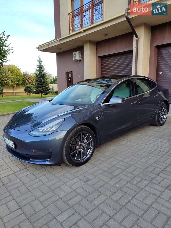 Седан Tesla Model 3 2019 в Запорожье