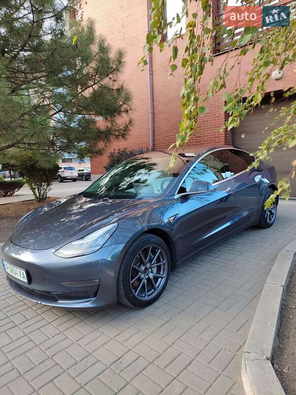 Седан Tesla Model 3 2019 в Запорожье