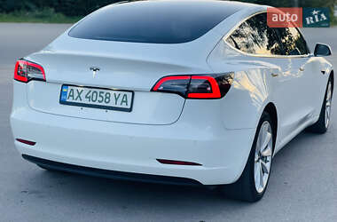 Седан Tesla Model 3 2018 в 