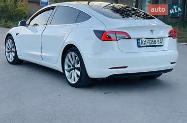 Седан Tesla Model 3 2018 в 