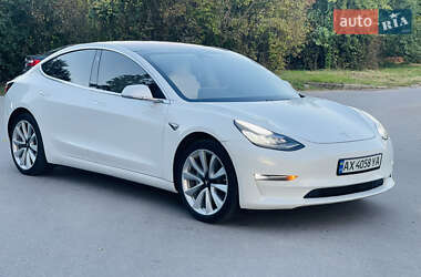 Седан Tesla Model 3 2018 в Харькове