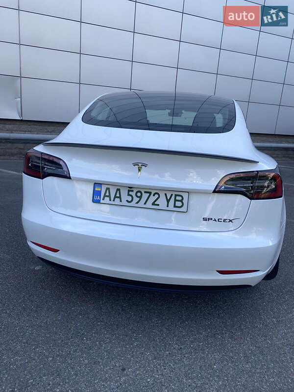 Седан Tesla Model 3 2023 в Броварах фото 14 Седан Tesla Model 3 2023 в Броварах