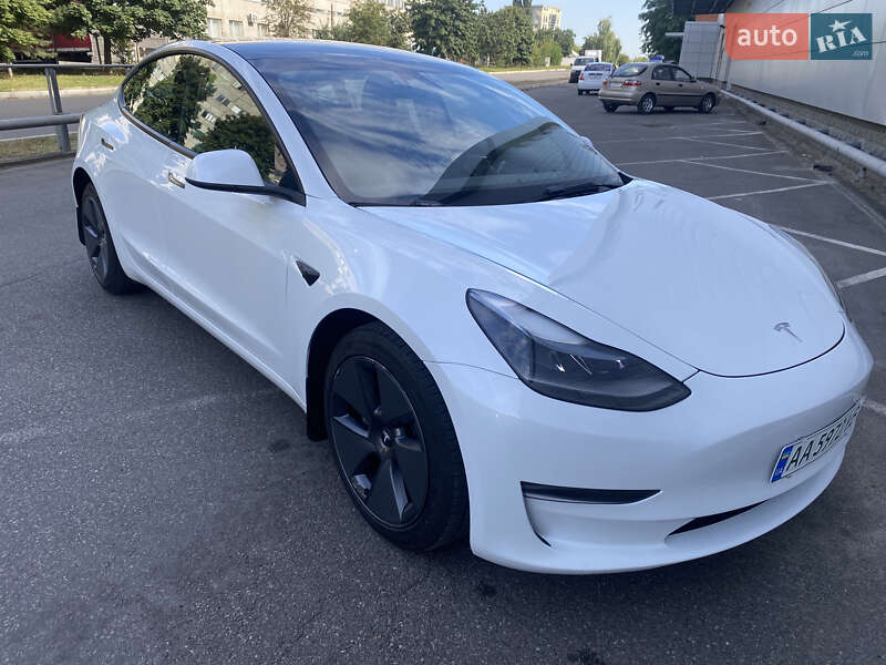 Седан Tesla Model 3 2023 в Броварах фото 2 Седан Tesla Model 3 2023 в Броварах