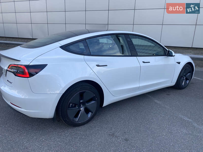 Седан Tesla Model 3 2023 в Броварах фото 5 Седан Tesla Model 3 2023 в Броварах