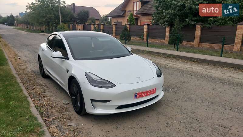 Седан Tesla Model 3 2022 в Луцке фото 5 Седан Tesla Model 3 2022 в Луцке