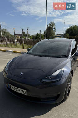 Седан Tesla Model 3 2021 в Ірпені
