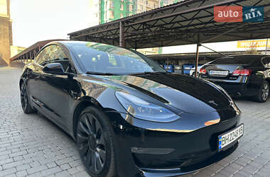 Седан Tesla Model 3 2023 в 
