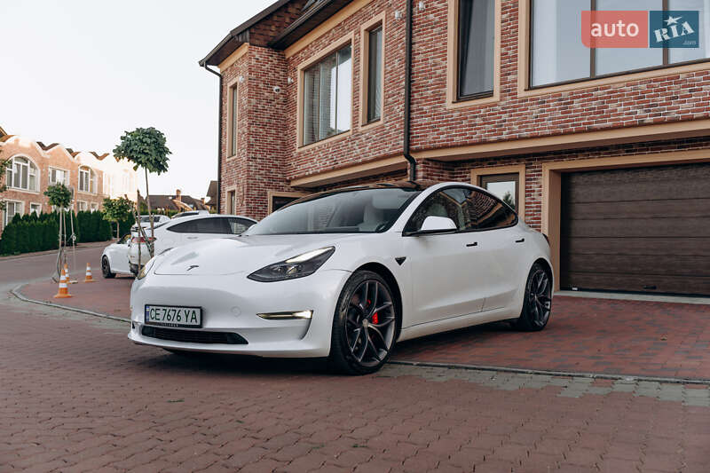 Tesla Model 3 2023
