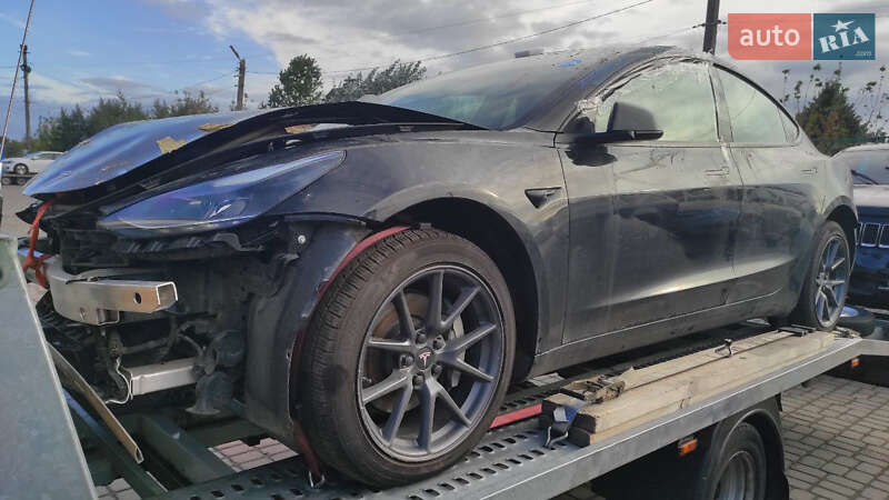 Седан Tesla Model 3 2021 в Луцке фото 14 Седан Tesla Model 3 2021 в Луцке
