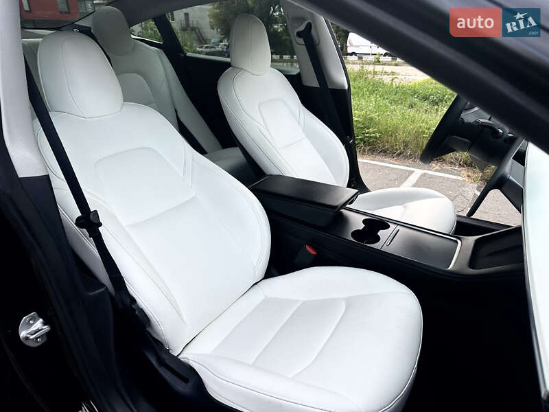 Седан Tesla Model 3 2021 в Львове фото 7 Седан Tesla Model 3 2021 в Львове