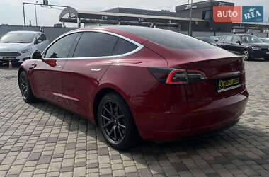 Седан Tesla Model 3 2019 в 