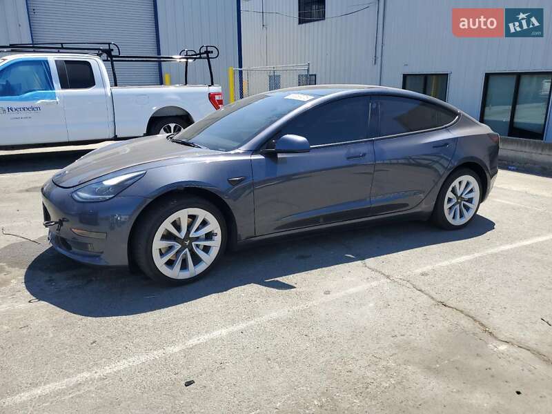 Tesla Model 3 2022