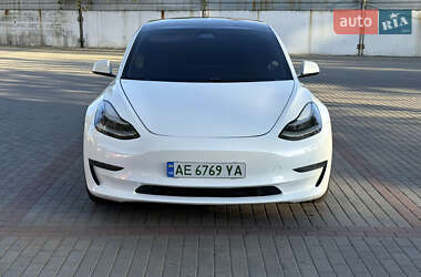 Седан Tesla Model 3 2021 в Днепре