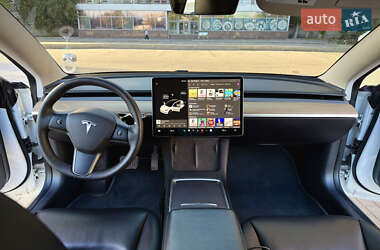 Седан Tesla Model 3 2021 в Днепре
