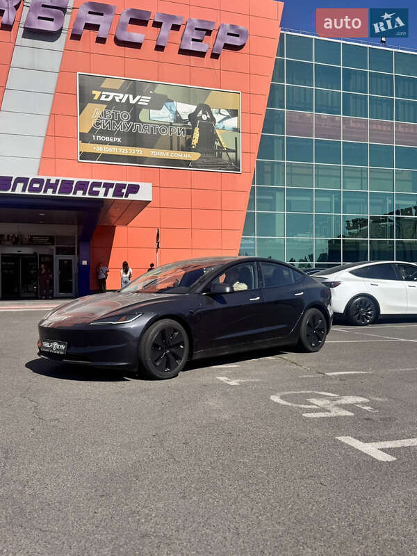Седан Tesla Model 3 2024 в Киеве фото 15 Седан Tesla Model 3 2024 в Киеве