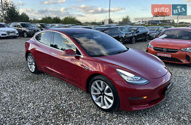 Седан Tesla Model 3 2018 в 