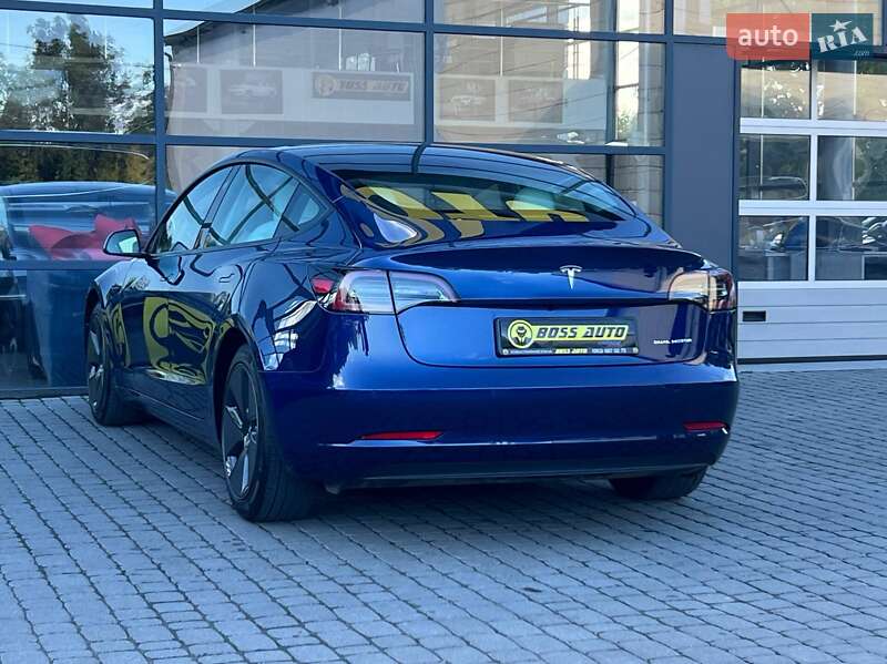 Седан Tesla Model 3 2020 в Івано-Франківську
