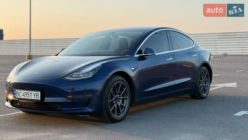 Tesla Model 3 2018