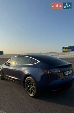Седан Tesla Model 3 2018 в 