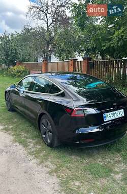 Седан Tesla Model 3 2020 в 