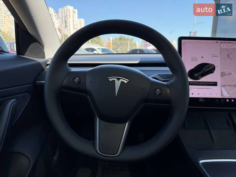Седан Tesla Model 3 2020 в Киеве