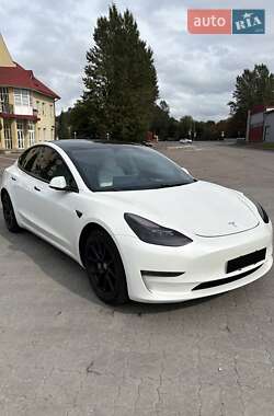 Седан Tesla Model 3 2021 в Львові
