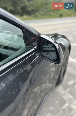 Седан Tesla Model 3 2024 в 