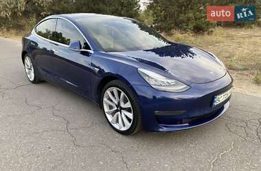 Седан Tesla Model 3 2019 в Днепре