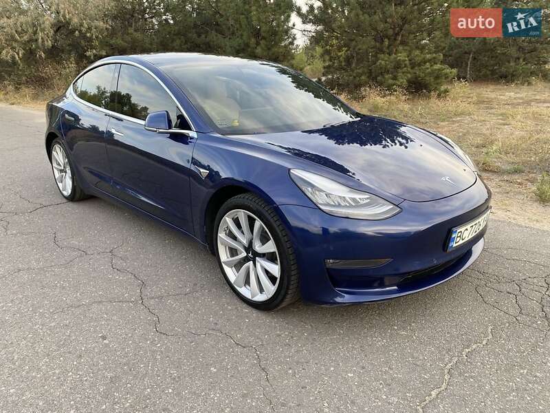 Tesla Model 3 2019