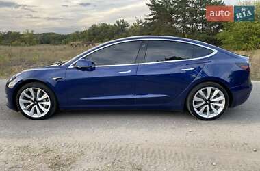 Седан Tesla Model 3 2019 в 