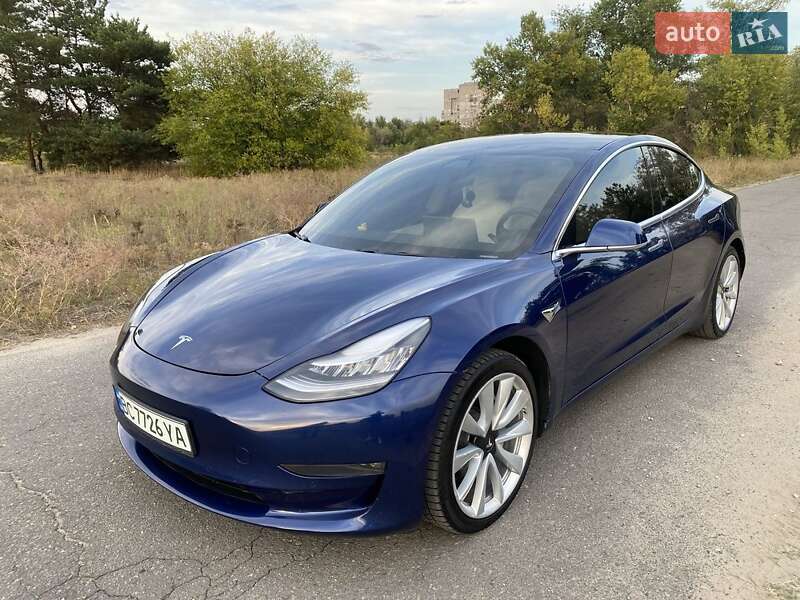 Седан Tesla Model 3 2019 в Днепре