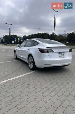 Седан Tesla Model 3 2020 в 