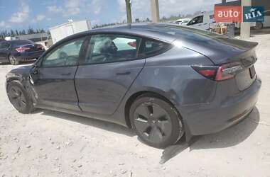 Седан Tesla Model 3 2021 в 