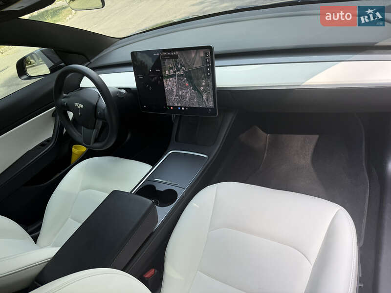 Седан Tesla Model 3 2021 в Запорожье
