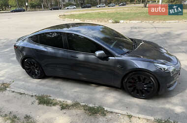 Седан Tesla Model 3 2021 в Запоріжжі