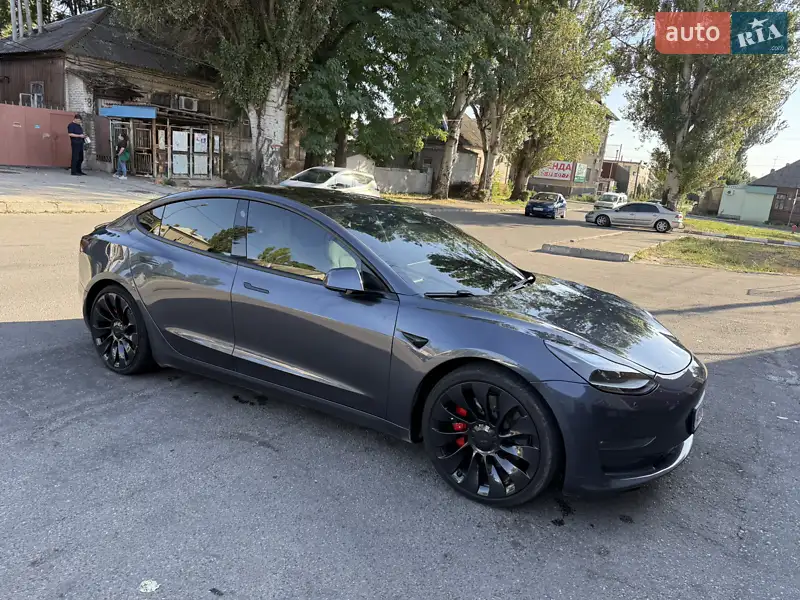 Tesla Model 3