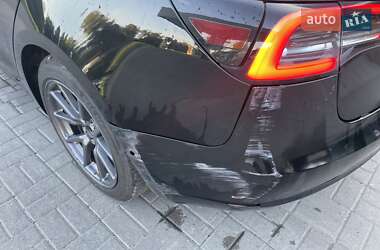 Седан Tesla Model 3 2018 в 
